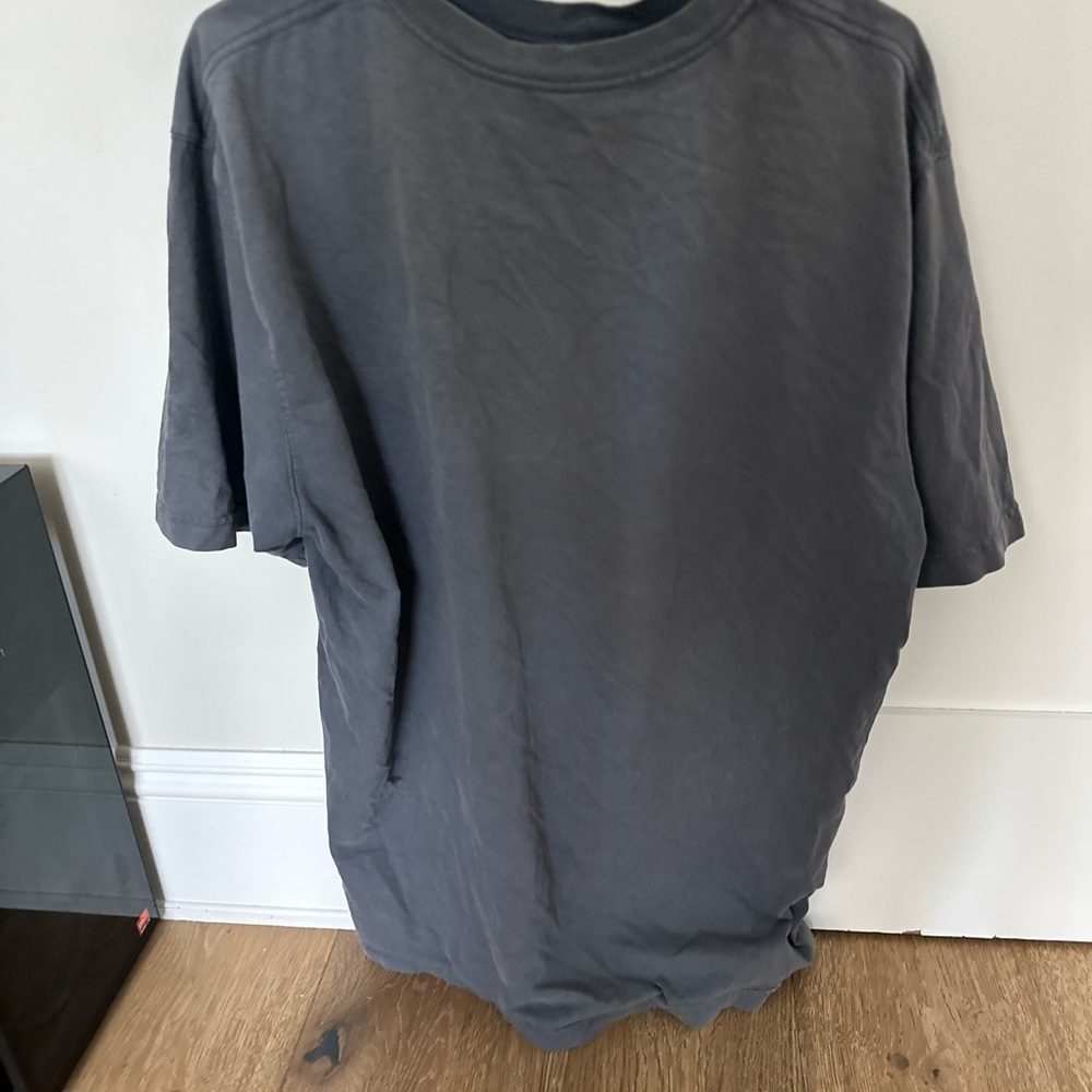 Carhartt Men's Gray Pocket T-Shirt - Picture 4 of 4